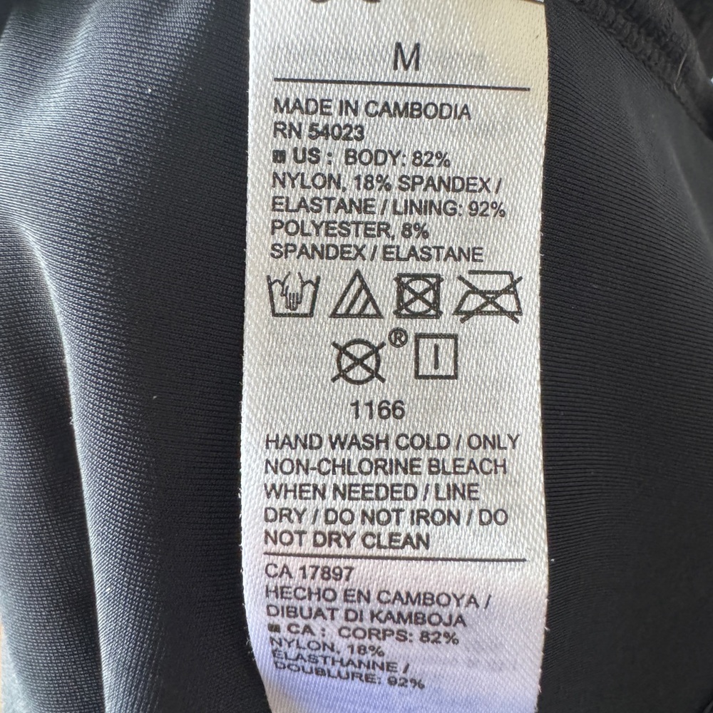 Old Navy Women's Swim top - Picture 3 of 4